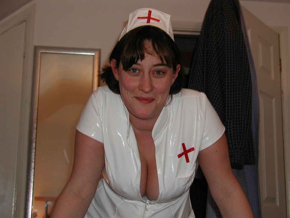 Медсестра из Новой Зеландии занимается сексом с мужем